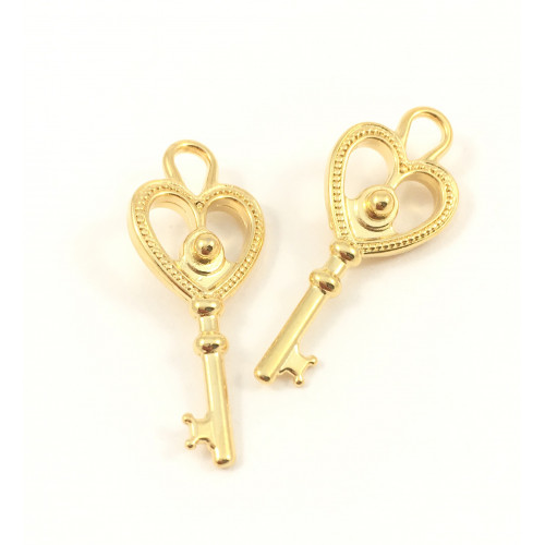 Metal gold heart key pendant